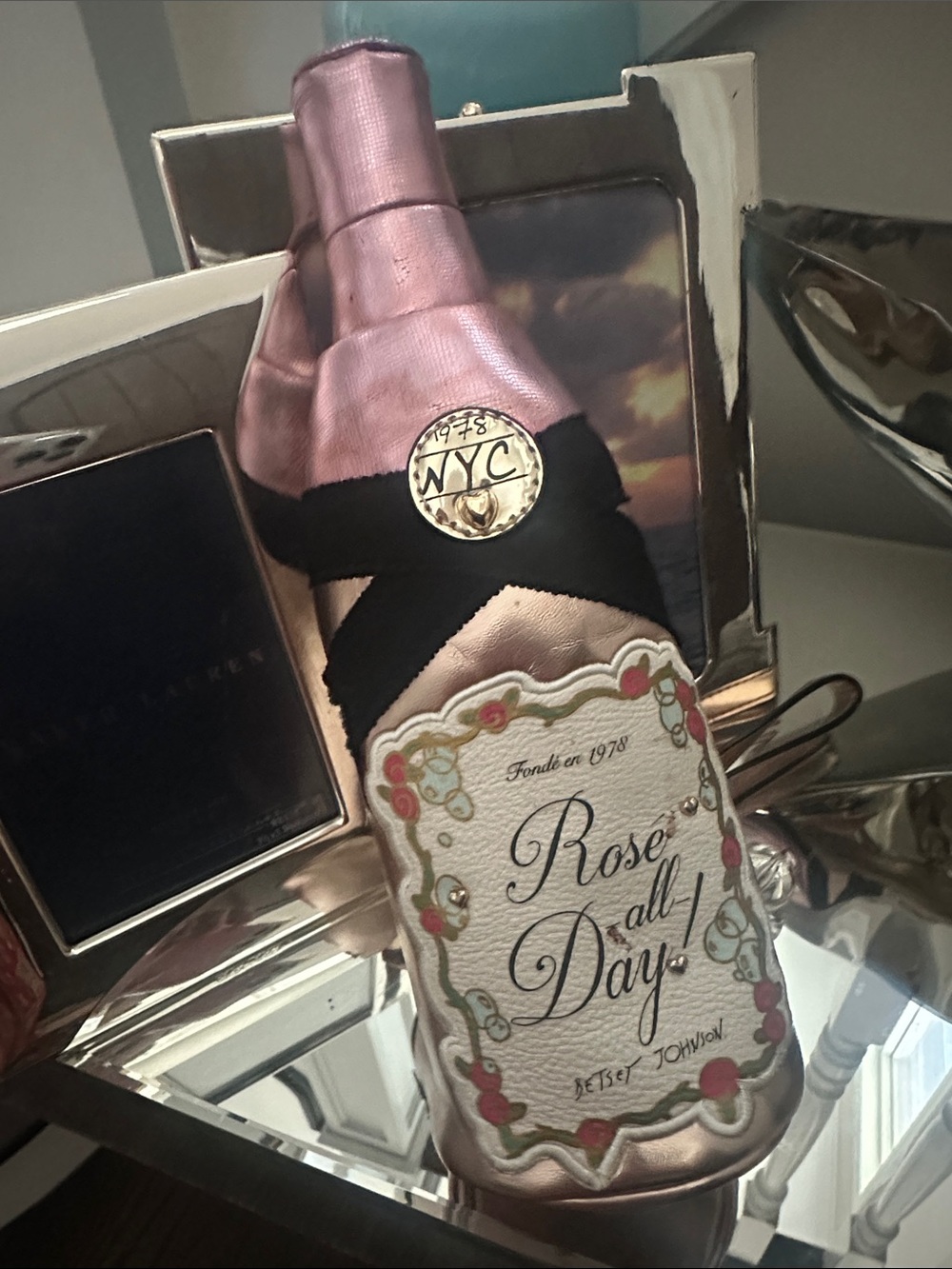 BETSEY JOHNSON RARE CHAMPAGNE ALL DAY CLUTCH WRISTLET